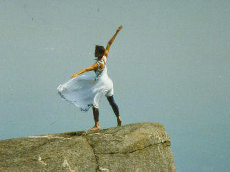 Dianne Eno performs the debut of "The Giveaway Dance" in 1990